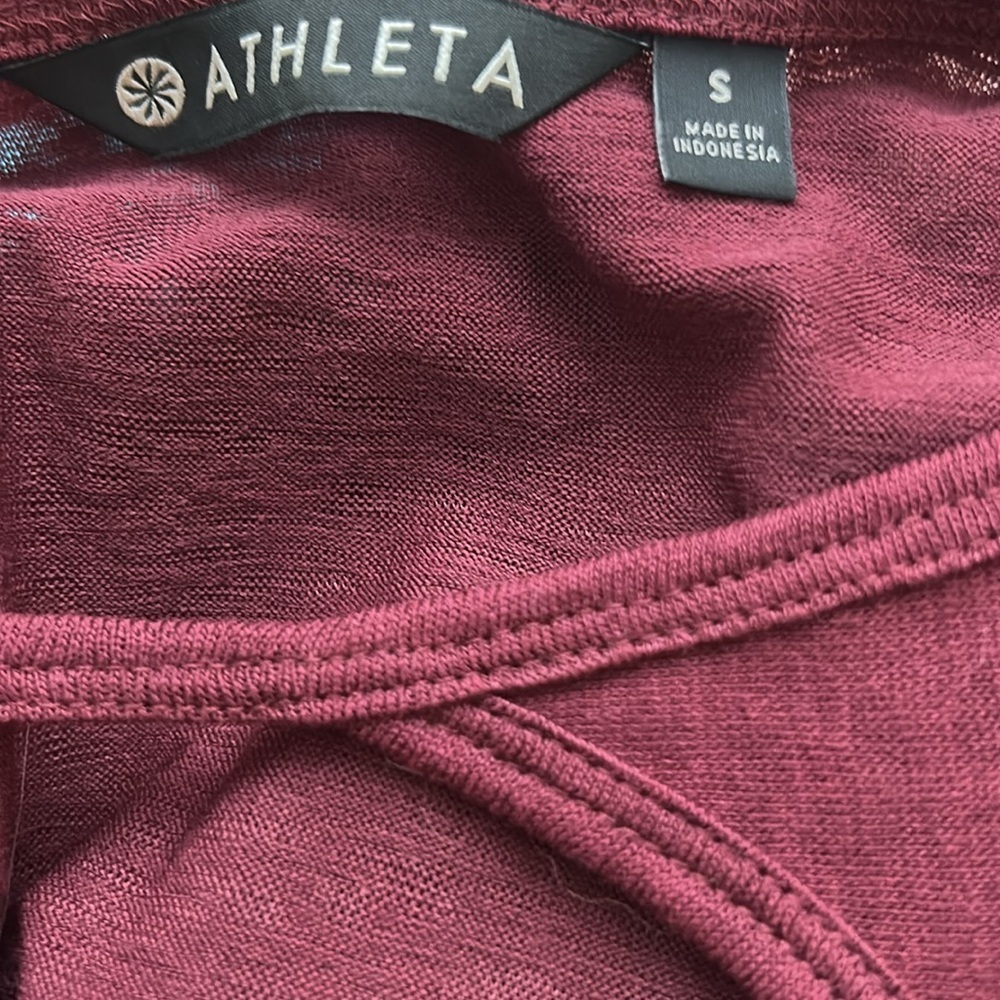 Athleta Breezy High Neck Tank Dark Garnet Size Small NWT - Picture 6 of 9
